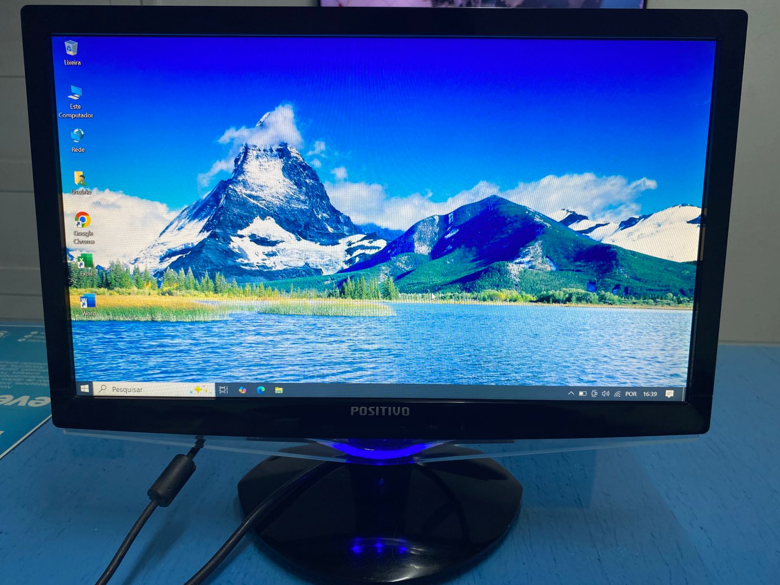 Monitor Positivo P971WAL 18.5" Widescreen (Usado) Base Fixa VGA 1366x768