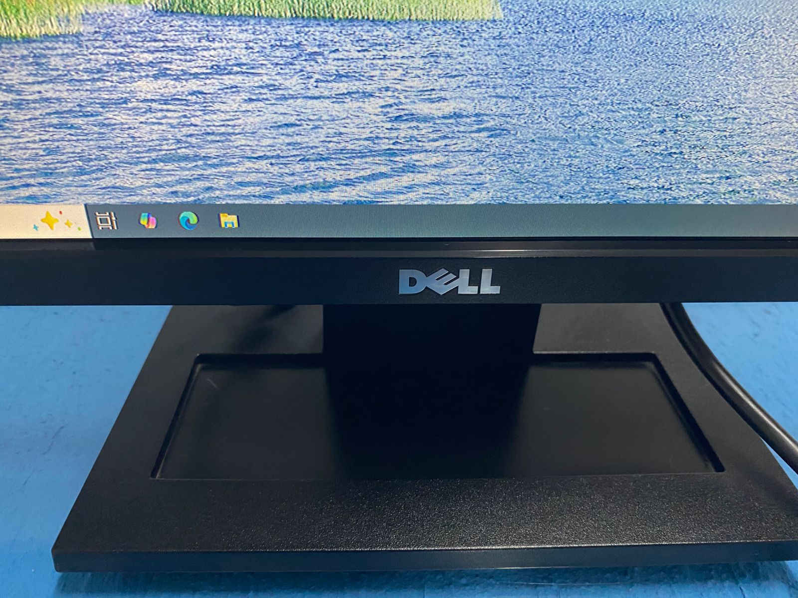 Monitor Dell (Usado) E1709wc 17 Widescreen 1440x900 Vga Cor Preto Voltagem 110v/220v - Imagem 4