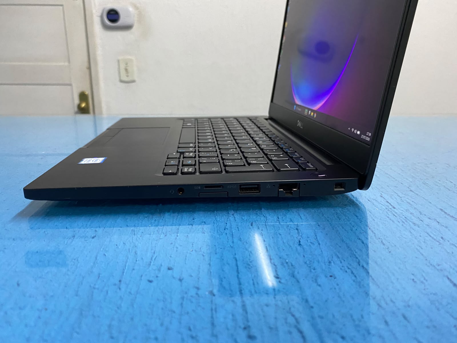 Notebook Dell Latitude 7390 Seminovo | Tela Touch Full HD | i5 8ª | 8GB | 256GB NVMe | Win11 Pro + Office - Imagem 6